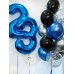 Μπλε νούμερα με σύνθεση μπαλονιών 